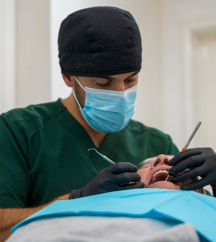 Atención odontológica por el equipo de SANTÉ